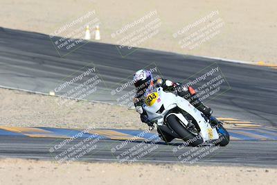 media/Jan-12-2025-CVMA (Sun) [[be1d2b16e3]]/Race 3-Amateur Supersport Middleweight/